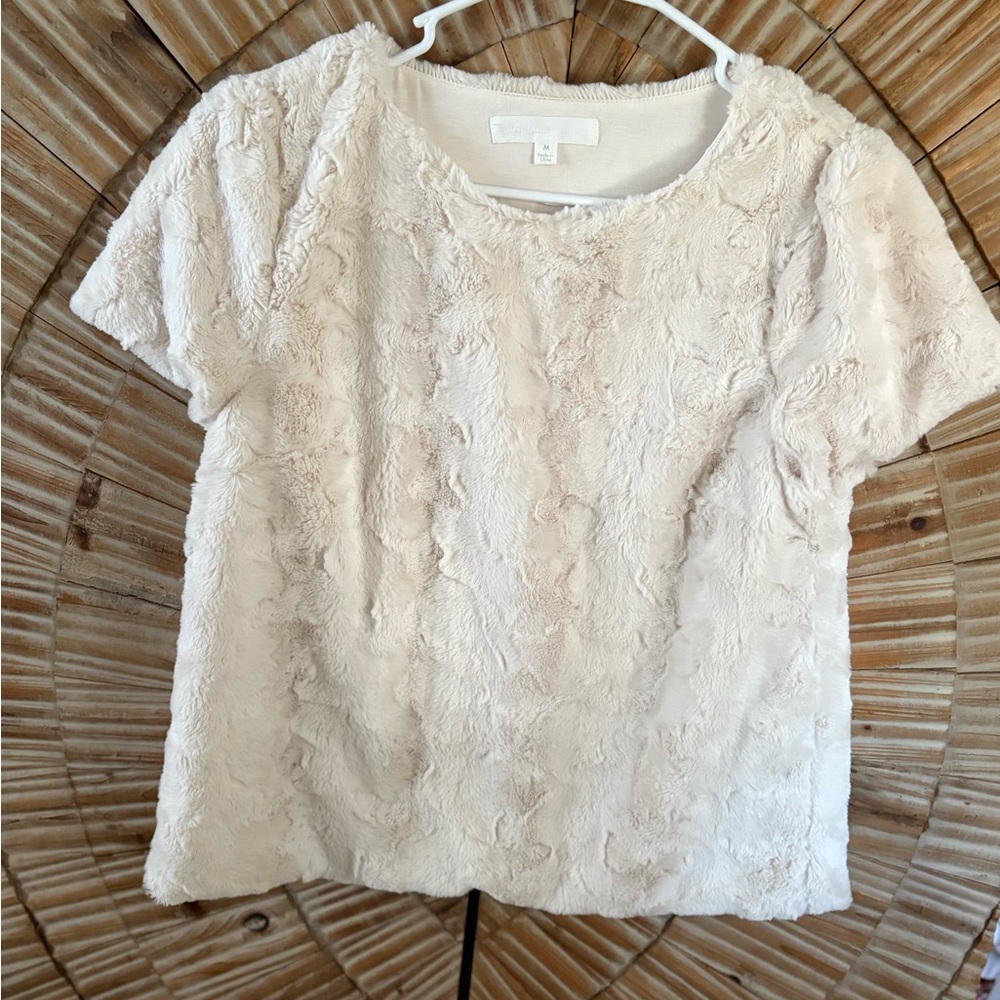 Adyson Parker Cream Faux Fur Textured Short Sleeve Top Medium